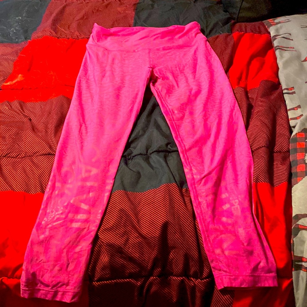 Nice Calvin Klein leggings. 3/4 length